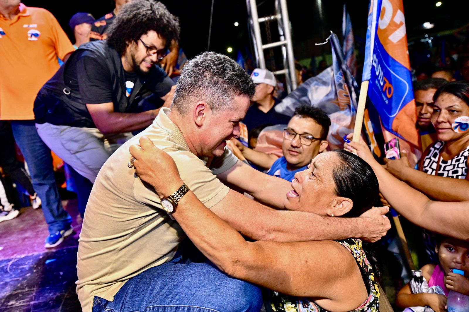 Liderança de David Almeida nas pesquisas mostra que o povo confia e aprova sua gestão em Manaus