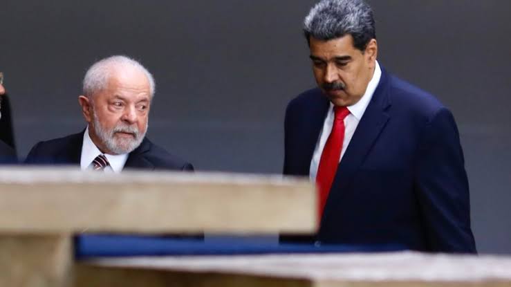 “Maduro que arque com as consequências do gesto dele”, diz Lula após embate