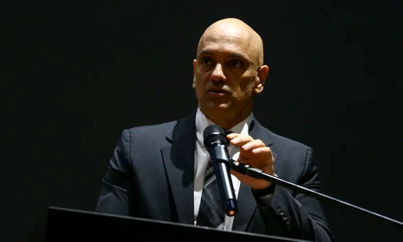 Moraes convoca 1ª Turma da Corte para julgar suspensão da plataforma X nesta segunda-feira (2)