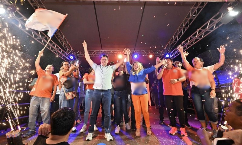 David Almeida destaca avanços sociais e trabalho voluntário de Cris Paiva em evento na Zona Norte