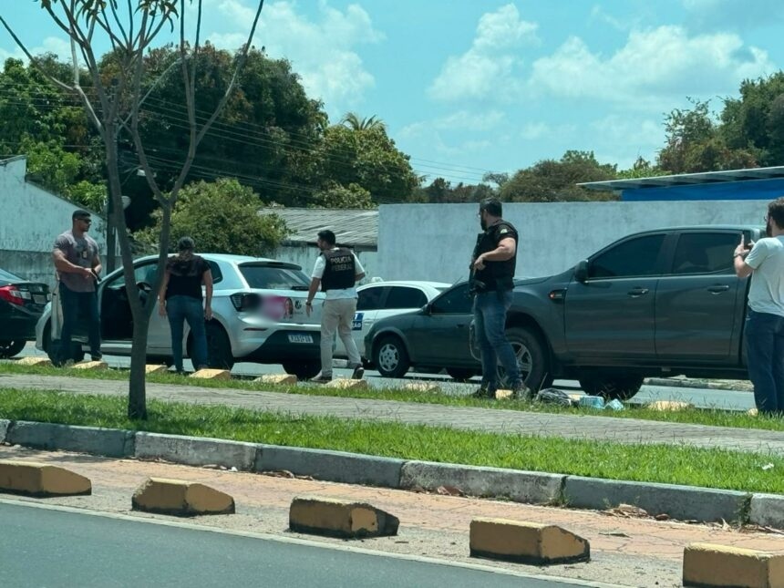 PF apreende meio milhão de reais em mochila durante saída de banco em Boa Vista