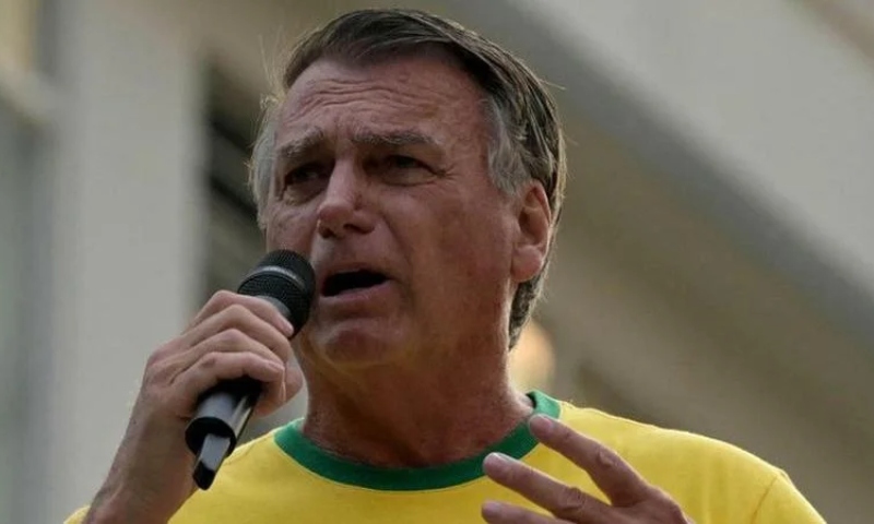 Em discurso emocionado na Avenida Paulista, Bolsonaro chora e diz que foi eleito por ‘falha no sistema’