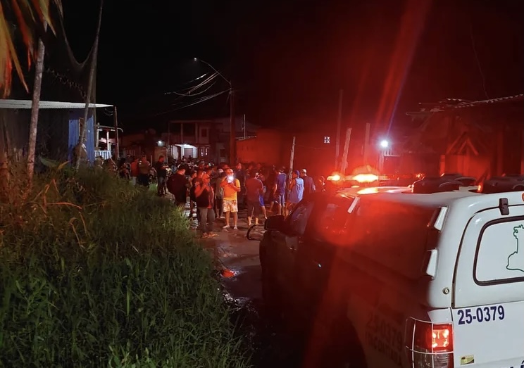 Criança de 11 anos é assassin4d4 durante tirotei0 entre f4cções em Manaus