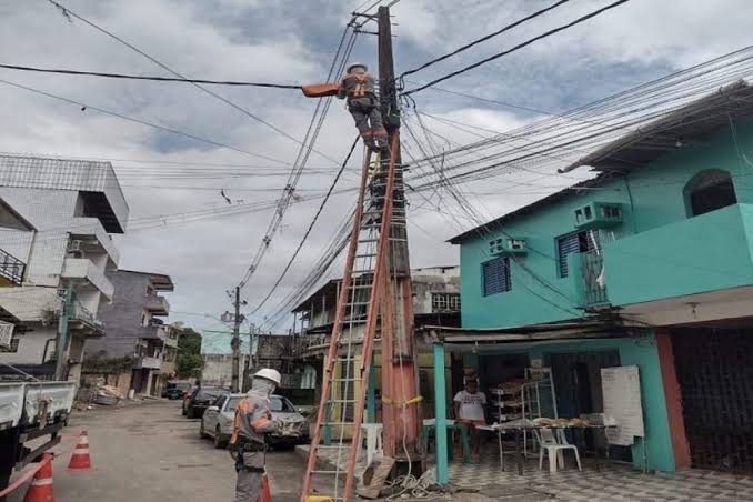 Mais de cinco bairros de Manaus ficarão sem energia elétrica nesta segunda-feira (9); confira