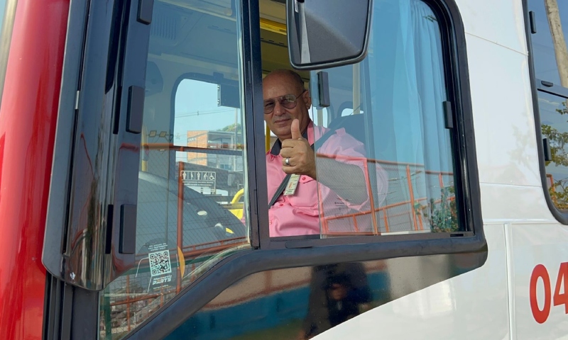 Prefeitura de Manaus realiza a entrega de novos ônibus nesta quarta-feira (11)