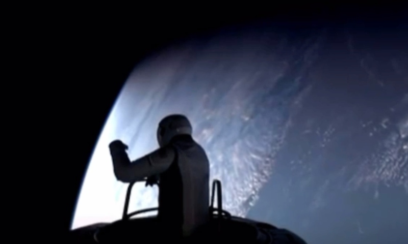 SpaceX e Elon Musk fazem história com a primeira caminhada espacial privada da missão Polaris Dawn; veja vídeos