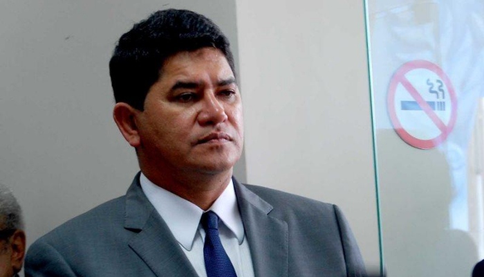 Justiça prevalece e Bi Garcia é impedido, pela segunda vez, de barrar obra que resolve problema da água em Parintins