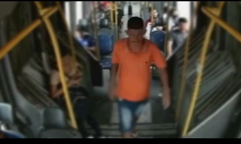 Homem é procurado por roubos a ônibus do transporte coletivo em Manaus
