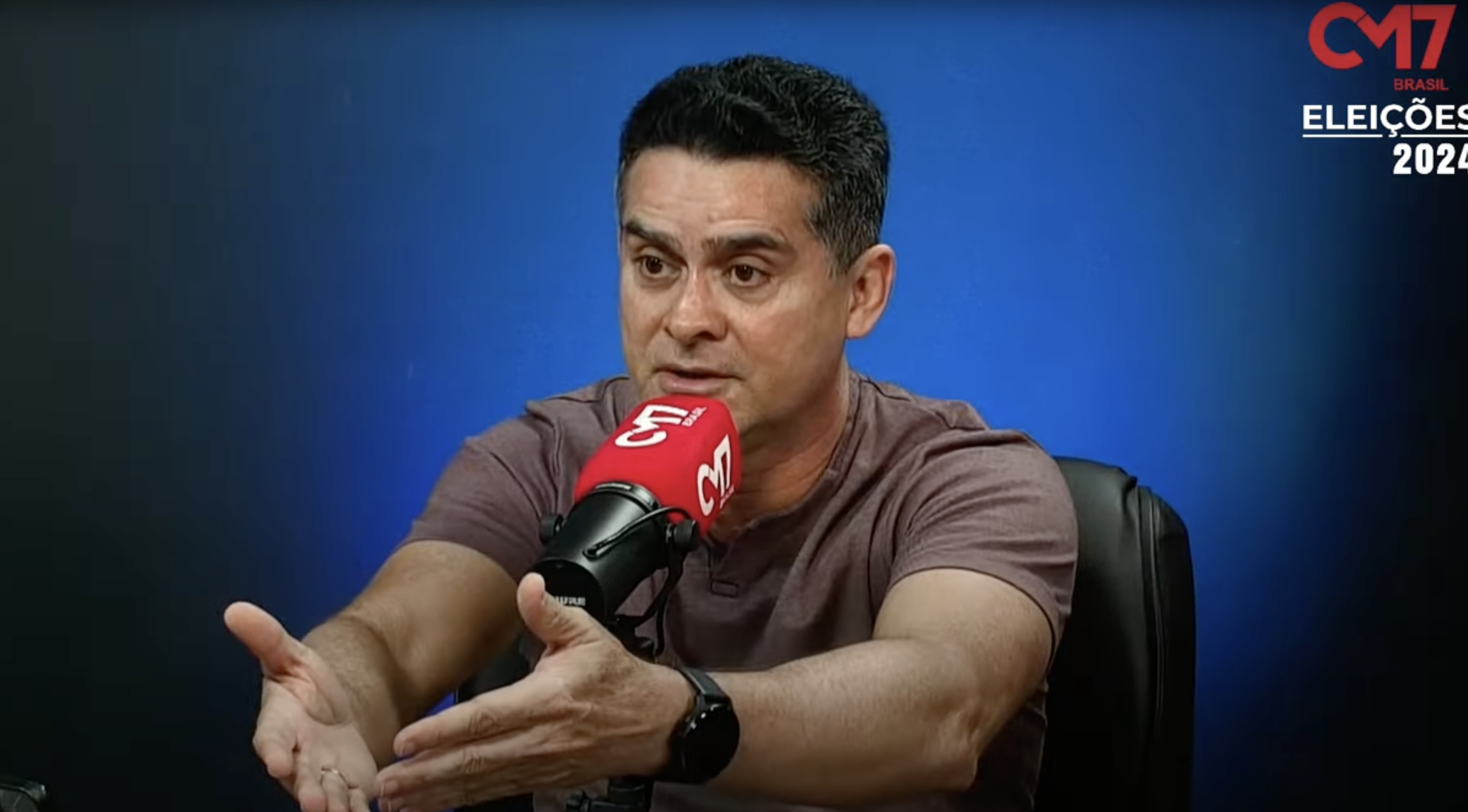 David Almeida garante que não vai mais poupar ninguém por ataques a sua família: “Covardes, insanos e criminosos”; veja vídeo