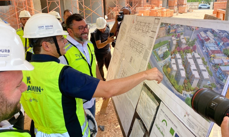 Wilson Lima vistoria avanço das obras do residencial Maués, na zona Sul de Manaus