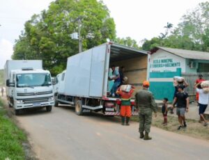 Operação Estiagem 2024: Prefeitura de Manaus dá assistência a 11 comunidades do rio Tarumã-Mirim