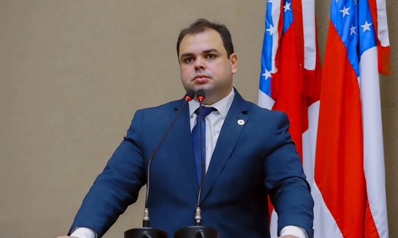 Golpe contra a Constituição Estadual: Roberto Cidade pode perder a presidência da ALEAM; entenda