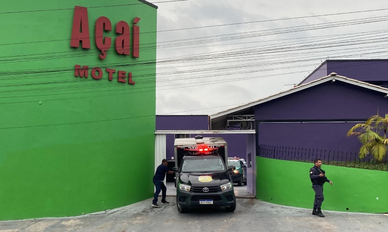 Após passar a noite com duas novinhas, homem é encontrado m0rto em motel de Manaus; veja vídeos