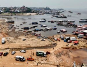 Seca histórica do Rio Negro deve ocorrer nesta semana: "faltam menos de 50 cm para superar 2023"