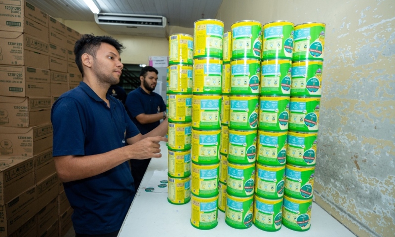 Prefeitura de Manaus libera novos lotes para beneficiários do programa Leite do Meu Filho; confira