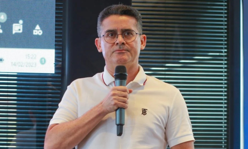 Prefeito David Almeida é alvo de falsas denúncias publicadas pela UOL durante a campanha eleitoral