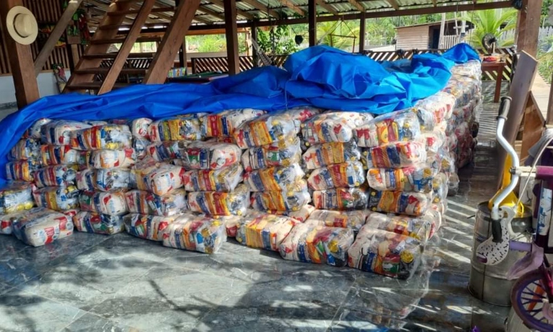 Escândalo: Operação apreende mais de 1000 cestas básicas usadas na compra de votos em Presidente Figueiredo; veja vídeos