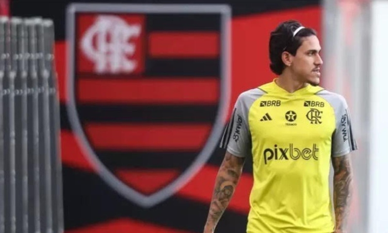Fifa assume salários de Pedro, e Flamengo costura acordo com CBF sobre direitos de imagem; entenda