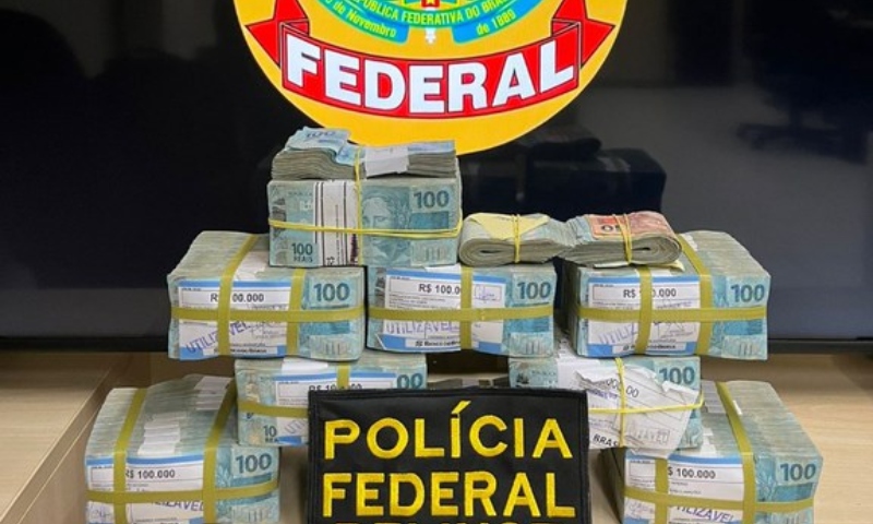 Polícia Federal apreende quase R$1 milhão que seria usado para comprar votos