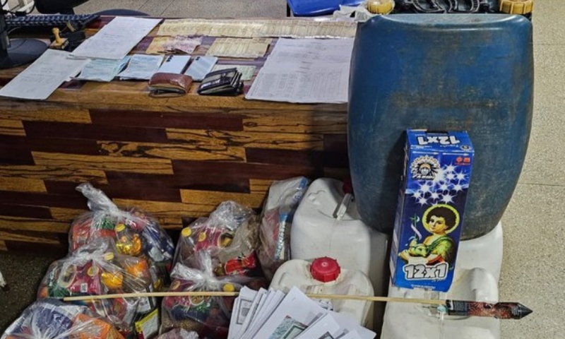 Gasolina, cestas básicas e dinheiro: PF apreende ítens que seriam usados para comprar votos no Amazonas