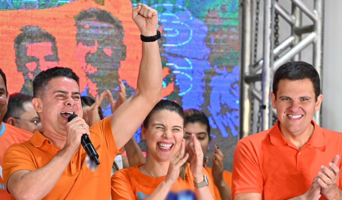 David Almeida lidera corrida à Prefeitura e está no segundo turno