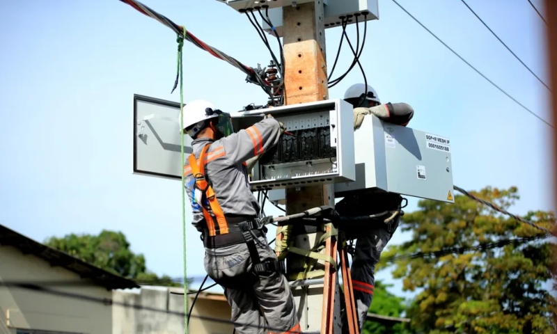 Sete bairros de Manaus ficam sem energia nesta terça-feira (8); veja