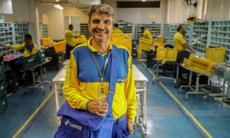 Correios abrem concurso com 3,5 mil vagas e salários até R$ 6,8 mil