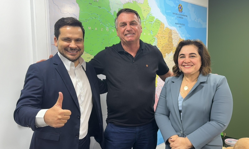 Jair Bolsonaro volta a Manaus no dia 15 de outubro para apoiar Alberto Neto e Maria do Carmo no 2º turno