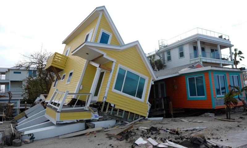 Furacão Milton deixa pelo menos dez mortos e milhões sem eletricidade