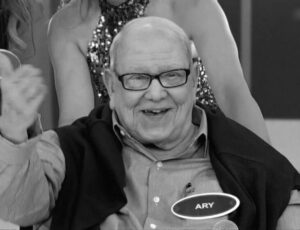 Morre Ary Toledo, ícone do humor brasileiro, aos 87 anos