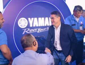 Em visita à Yamaha, David Almeida destaca ações da prefeitura e reforça compromisso com Zona Franca de Manaus