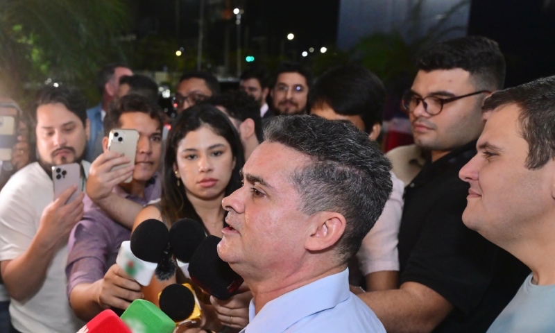 David Almeida desconstrói narrativas de Alberto Neto em mais um debate neste segundo turno