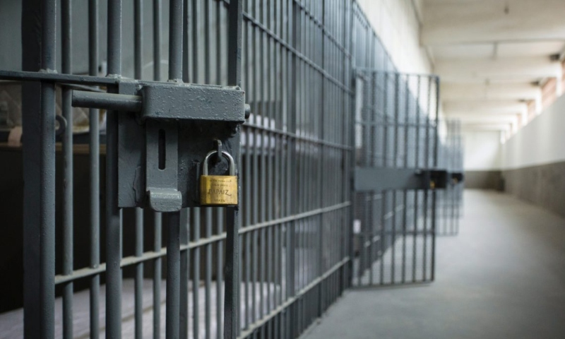 Artigo: Portar faca pode dar cadeia