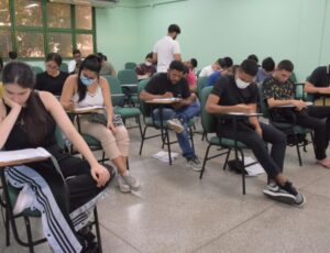 Vestibular da UEA 2024 inicia nesta segunda-feira (21) em todo o estado com mais de 26 mil inscritos