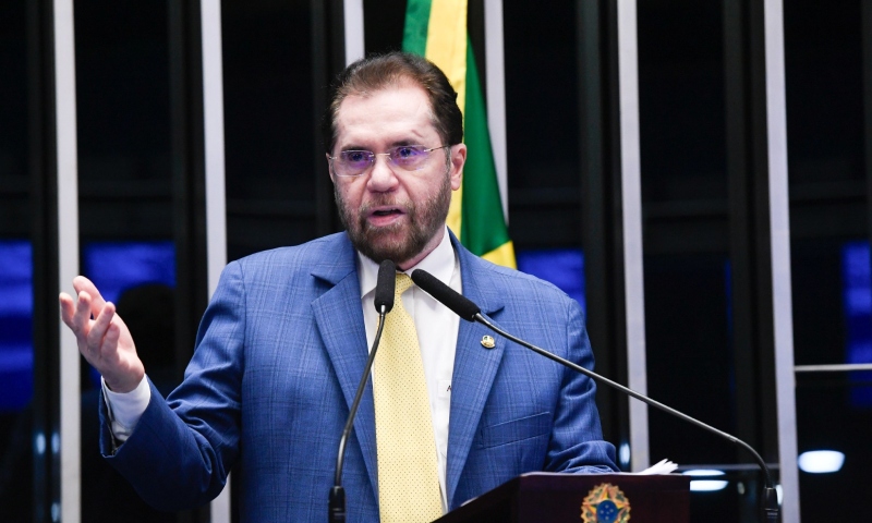 Maioria do Congresso Nacional apoia PEC do senador Plínio Valério que define mandato de 8 anos para ministros do STF