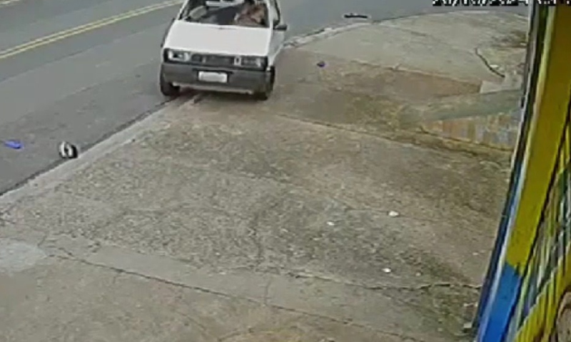 Brutal: veja momento em que jovem morre após ser atropelado 3 vezes de propósito