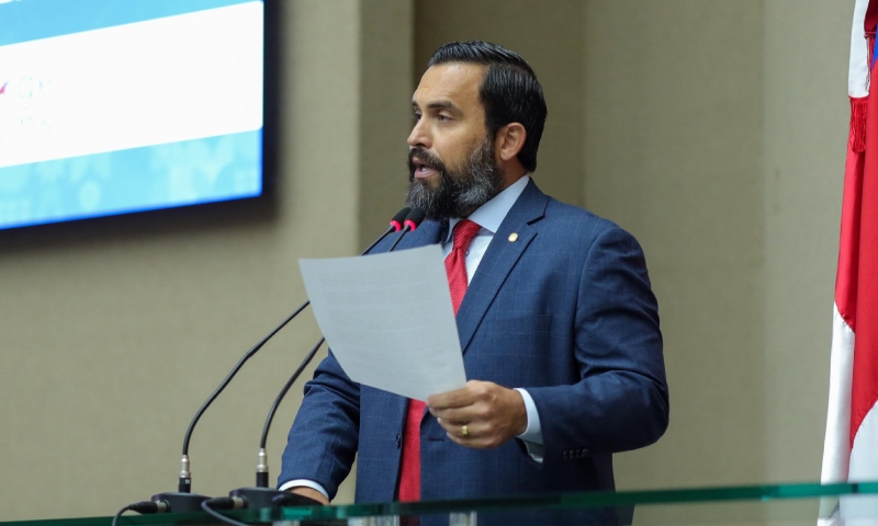 Dr. George Lins promove sessão especial na Aleam em homenagem aos 20 anos do Programa Ciência na Escola