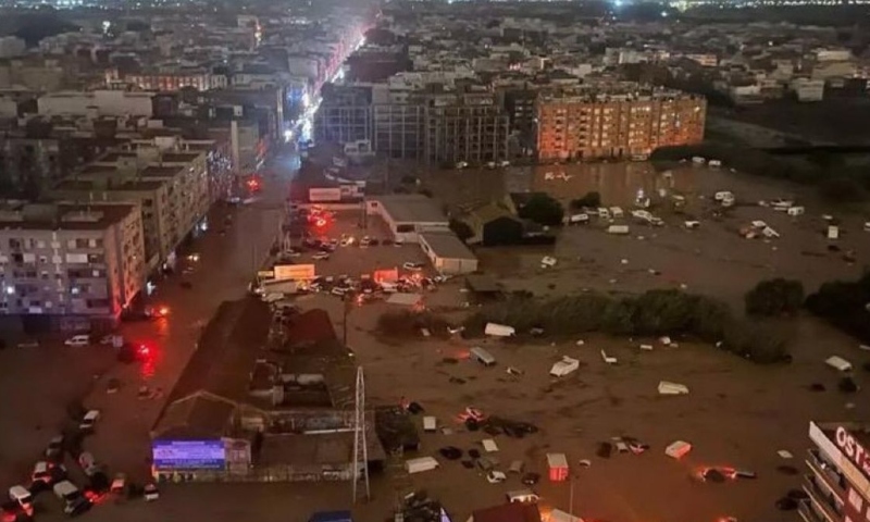 Considerada a pior em décadas, enchente deixa 64 mortos em Valência, na Espanha