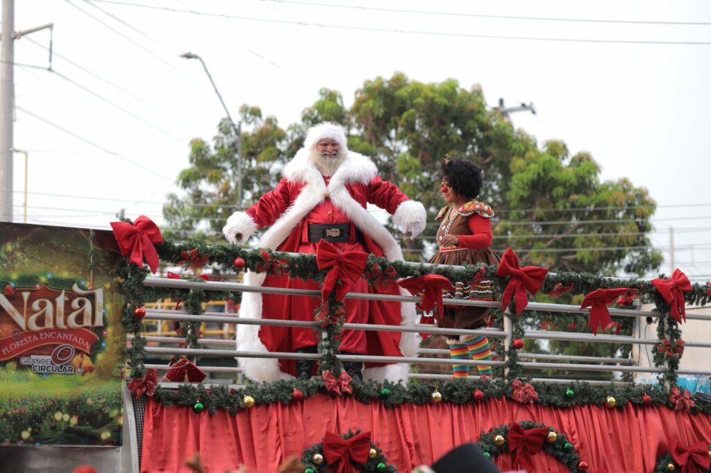 Papai Noel vai visitar a Zona Leste de Manaus e tirar fotos com os curumins; saiba detalhes