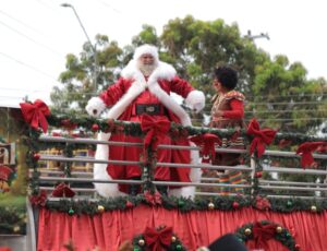 Papai Noel vai visitar a Zona Leste de Manaus e tirar fotos com os curumins; saiba detalhes