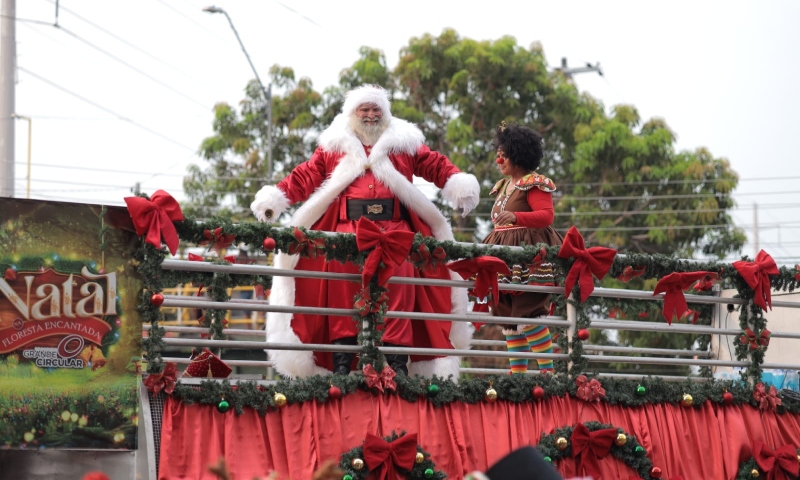 Papai Noel vai visitar a Zona Leste de Manaus e tirar fotos com os curumins; saiba detalhes