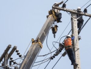 Três bairros de Manaus ficarão sem energia neste domingo (3/11); veja