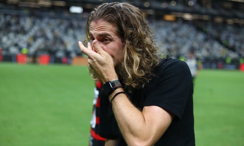 Com título da Copa do Brasil, Filipe Luís atinge marca histórica no Flamengo