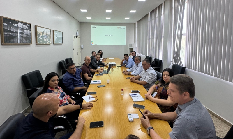 Prefeitura de Manaus inicia processo de transição de mandato com 1ª reunião dos membros da comissão