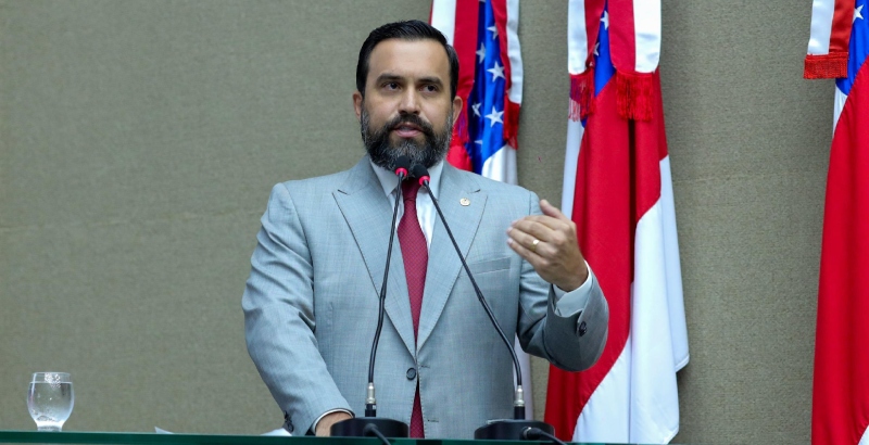 Dr. George Lins elogia iniciativa de proibição de celulares nas escolas e destaca pioneirismo do Amazonas