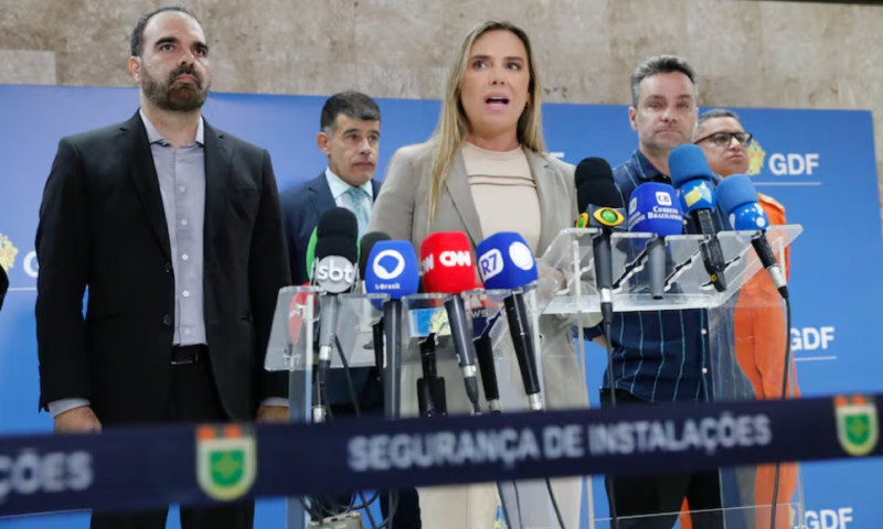 Governo do DF conclui varredura e confirma que Praça dos Três Poderes não representa mais risco