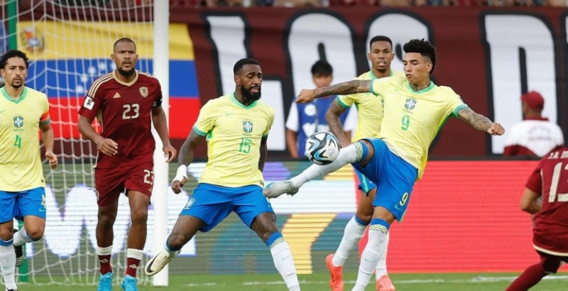 Brasil empata com a Venezuela e perde chance de ser vice-líder nas eliminatórias da Copa 2026
