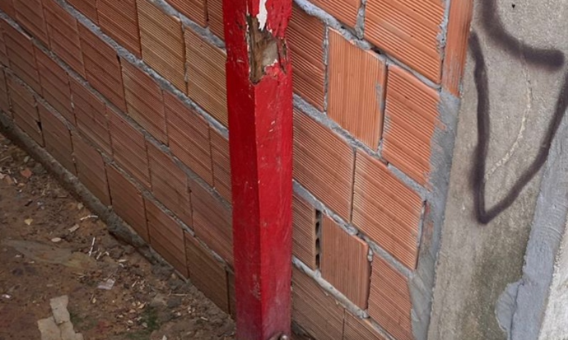 Guerra na Compensa: jovem é colocado de joelhos e tem cabeça estourada em beco da morte