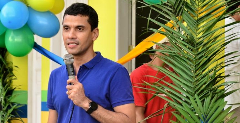 Prefeito de Maués tem 5 dias para explicar acusações de sabotagem na transição de governo