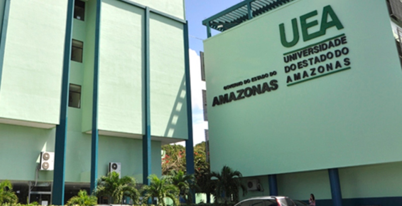 ‘UEA é uma bagunça’: auditor do TCE-AM determina suspensão imediata de processo seletivo e provas